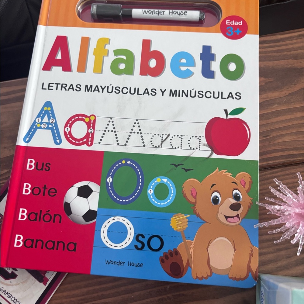 Spanish Wonder House Alphabet Learning Book - Multicolor